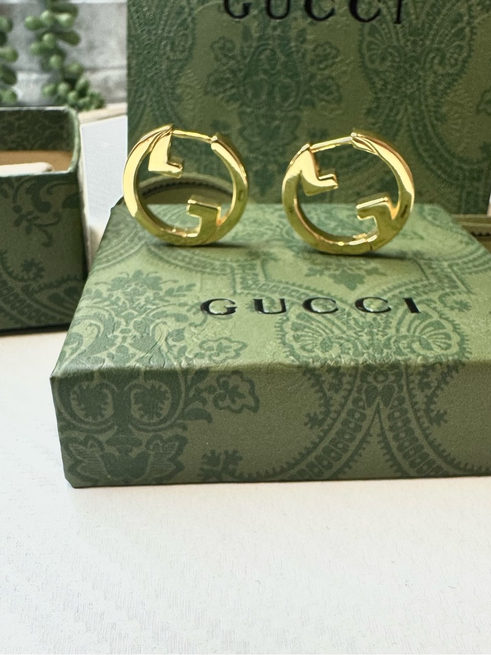 Gucci Gold Interlocking 'GG' Hoop Earrings - Women Accessories